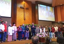 Perayaan Natal GKI Darmo Satelit Surabaya: Mau Menerima, Tidak Mau Memelihara